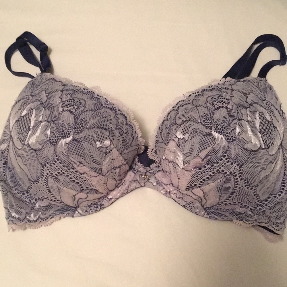 Fabulous Victoria’s Secret push up bra 34C